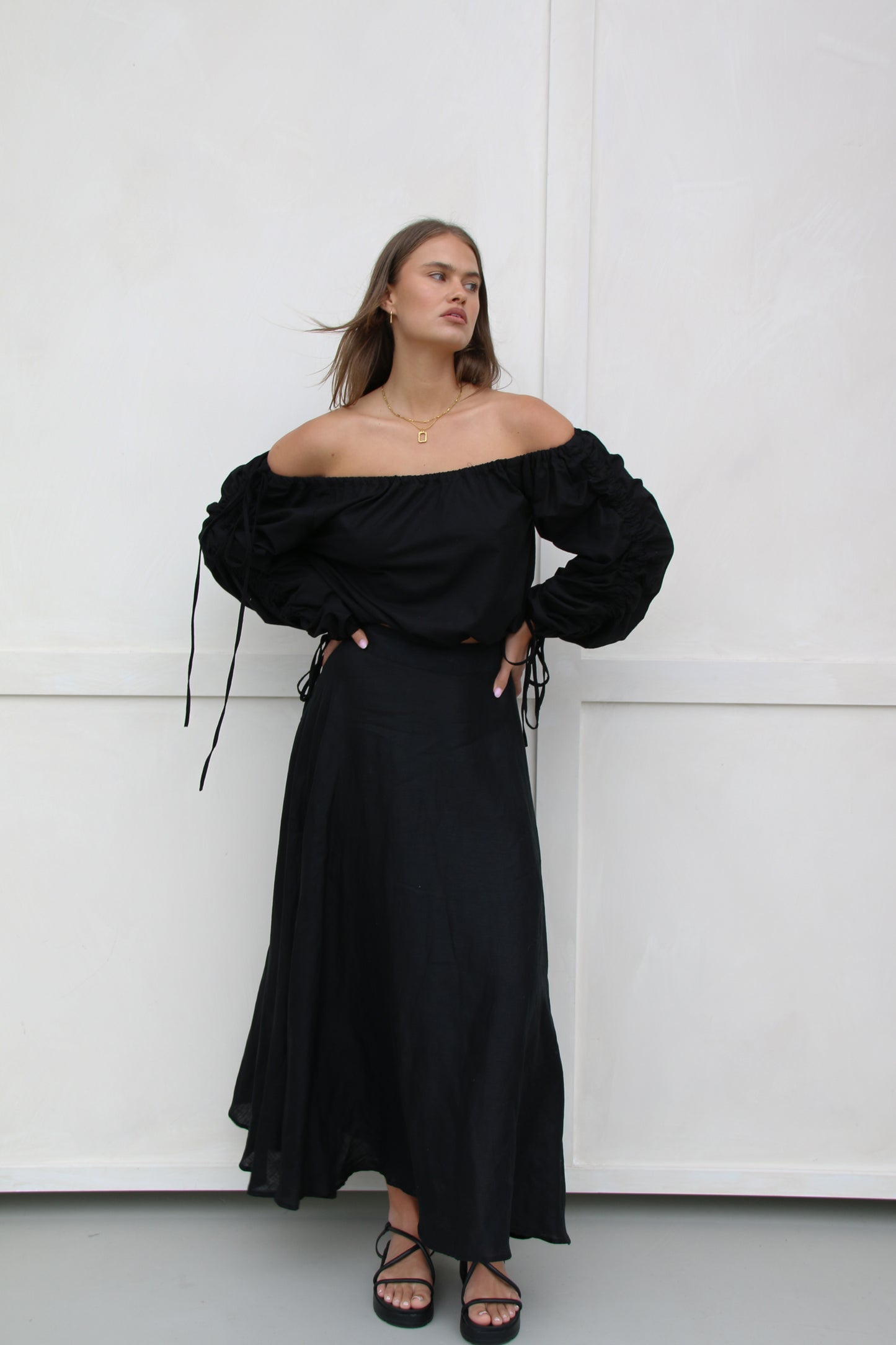 Jeanie Sculptural Top - Black