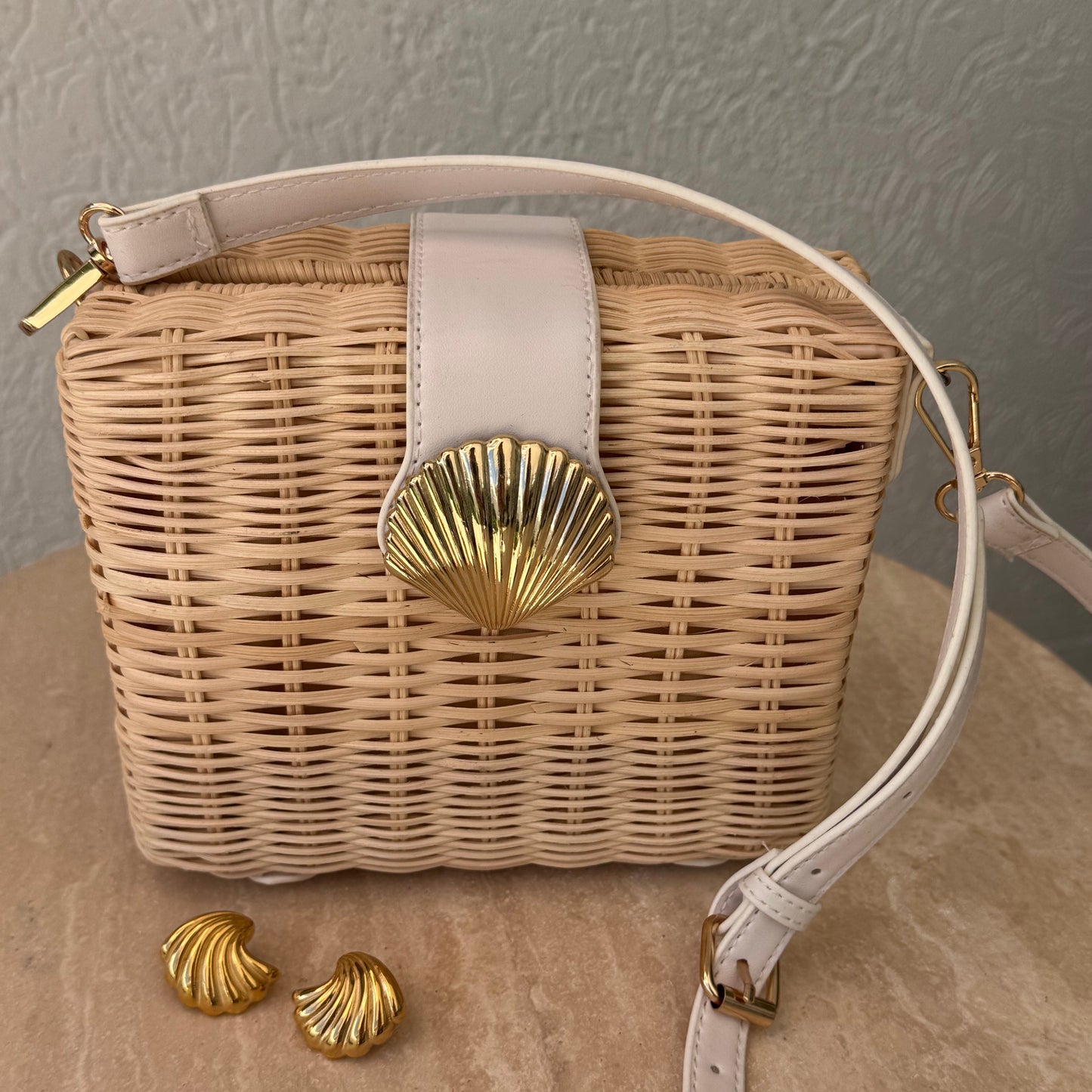 Peggy – Straw Box Shoulder Bag