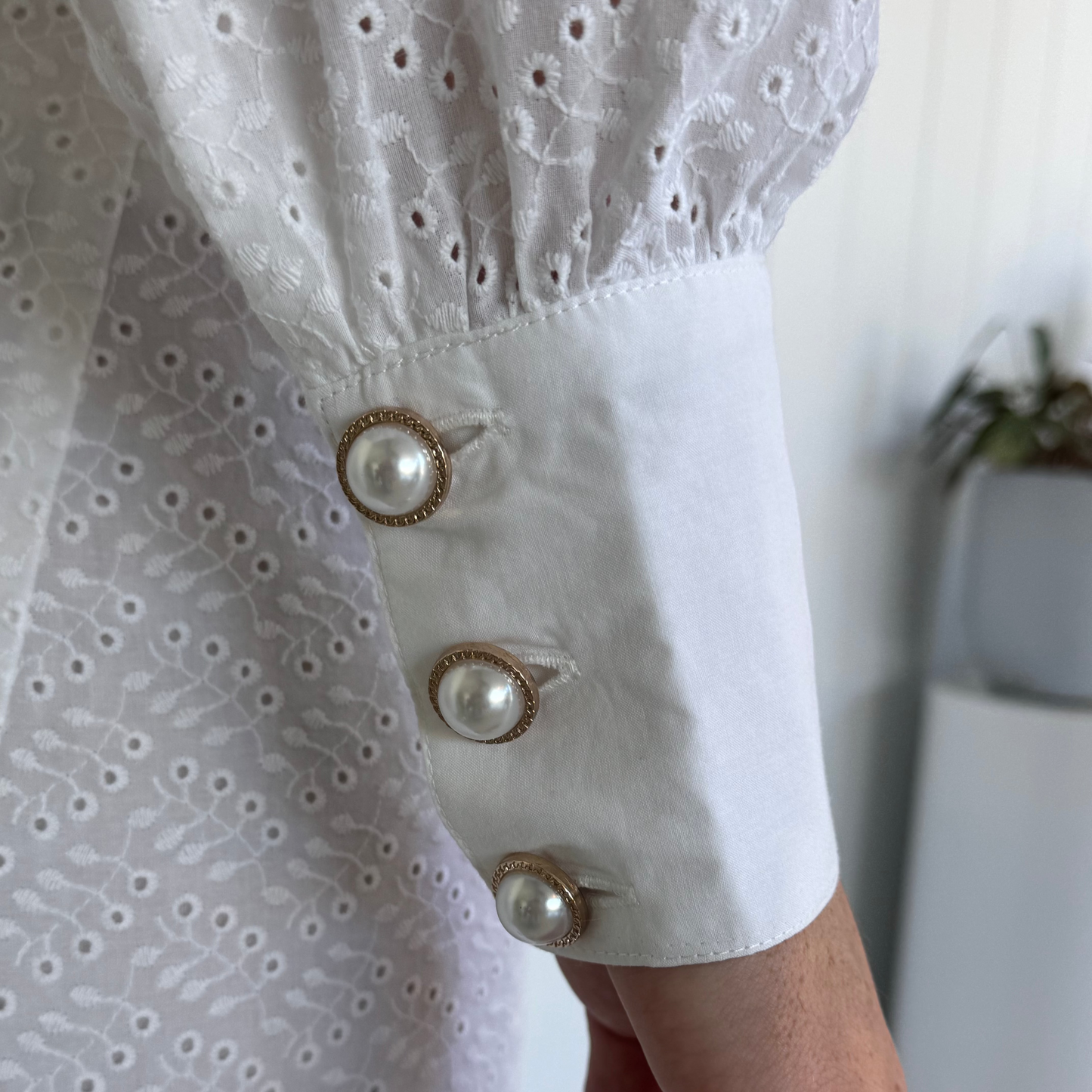 Marilyn Shirt - Broderie Anglaise