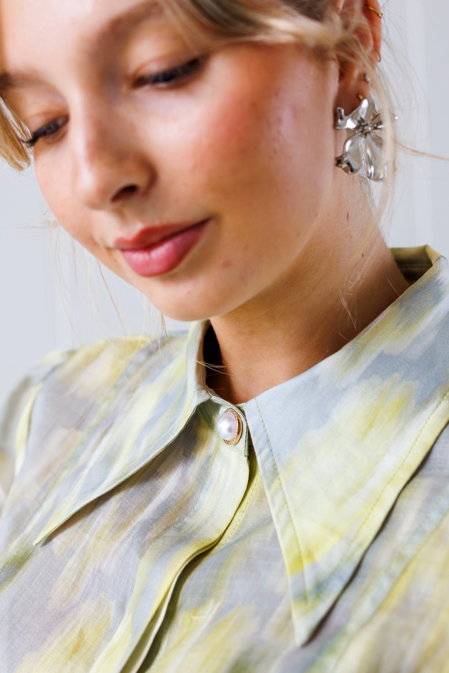 Marilyn Shirt - The Blonde Drop