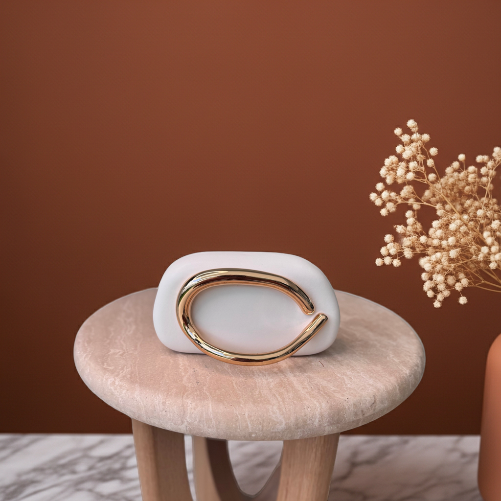 Julia - Statement Clutch